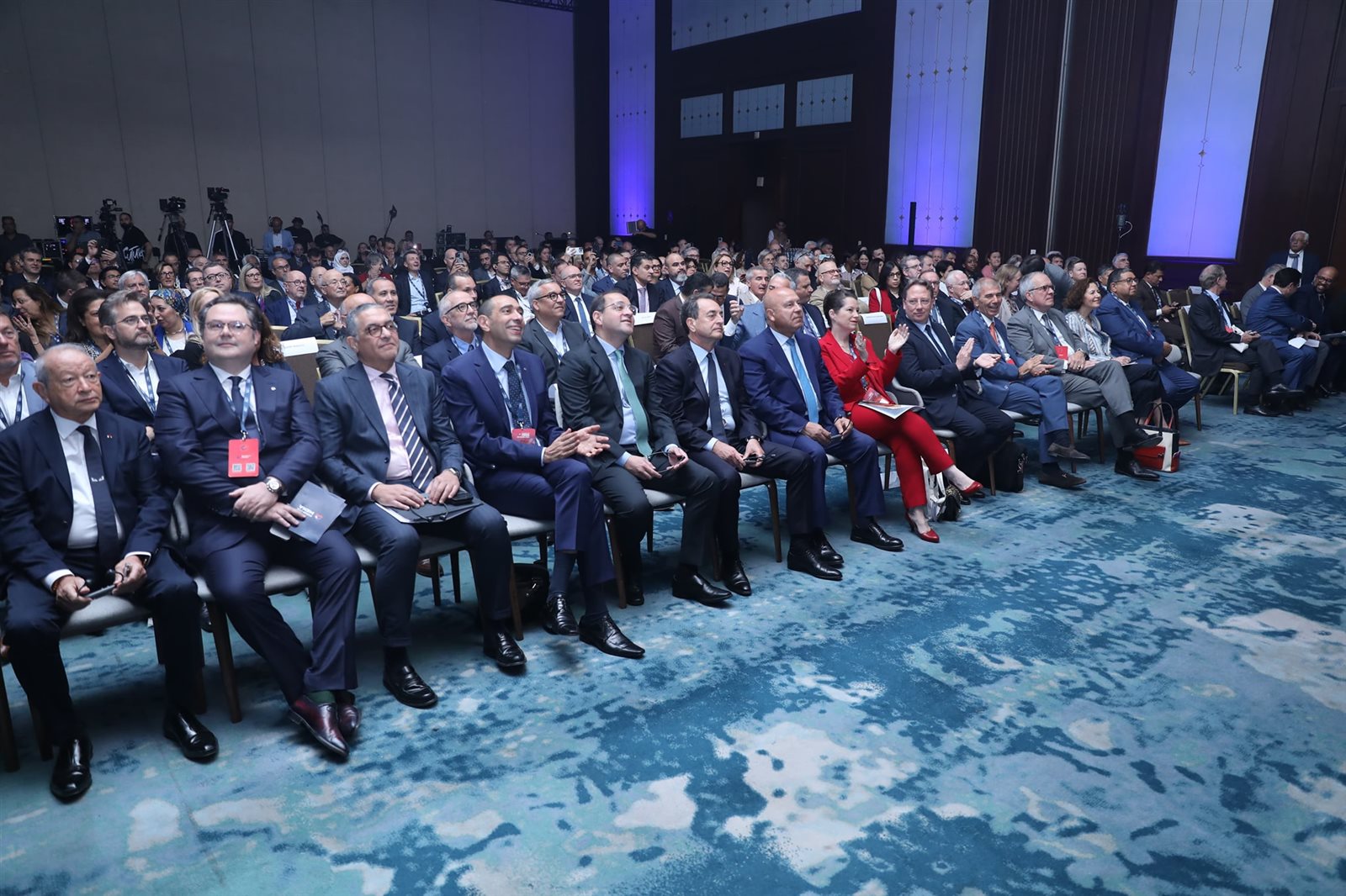 مشاركة وزير الصناعة والنقل في المنتدى الفرنسي الاقتصادي الإقليمي2