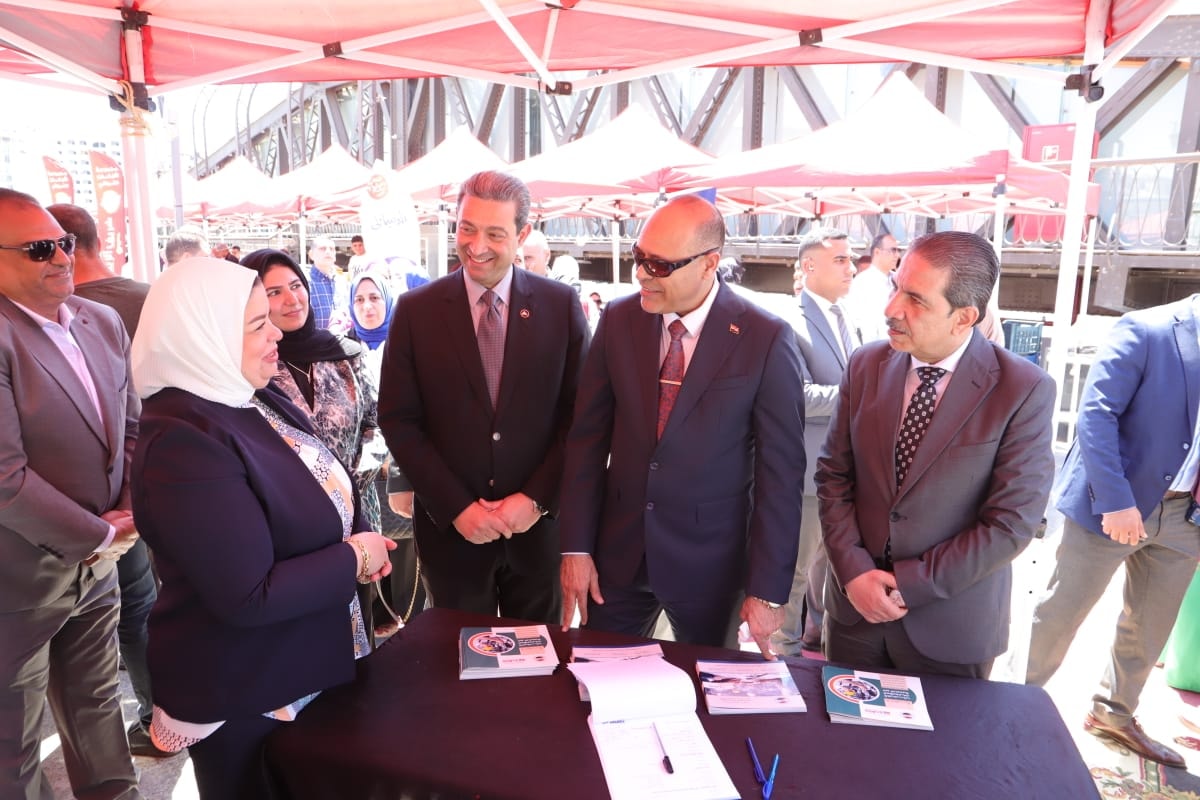 وزير العمل في دمياط