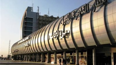 منظومة رقمية جديدة لتأشيرات الدخول عند الوصول بمطار القاهرة    