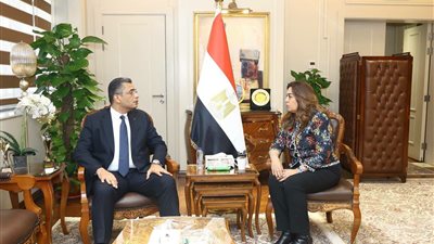 قبل نهاية سبتمبر.. منال عوض توجه بطرح منظومة نظافة البحر الأحمر للقطاع الخاص