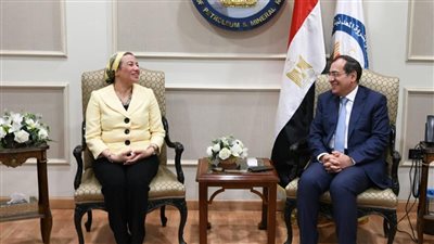 الملا وفؤاد يبحثان تنظيم فعاليات لخفض الكربون بالصناعة البترولية في مؤتمر المناخ COP27