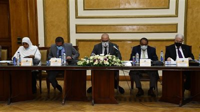 اعتماد القوائم المالية والحسابات الختامية لعام 20-21 وموازنة 22-23 للمقاولون العرب