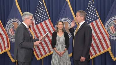 أبرزها مراجعة قواعد رأس المال المصرفي.. ملفات ساخنة أمام نائب رئيس الرقابة بالاحتياطي الفيدرالي