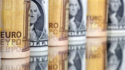تراجع اليورو مقابل الدولار بعد رفع المركزي الأوروبي سعر الفائدة