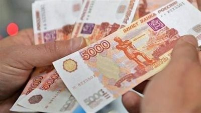 استقرار الروبل الروسي تزامنا مع تحويل المصدرين العملات الأجنبية