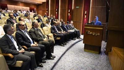 وزير البترول: فرصاً كبيرة لتنفيذ مشروعات بمجال تحسين كفاءة الطاقة فى مصر