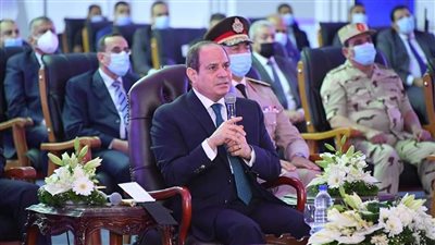 الرئيس السيسي: البلد لو وقعت اللي معاه فلوس هيسيبها ويمشي واللي هيفضل الغلبان