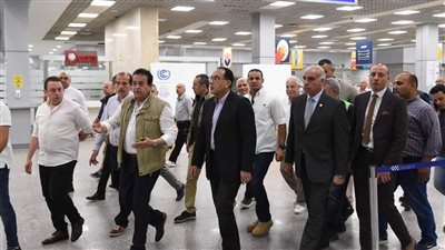 كله تمام.. مدبولي يتفقد شرم الشيخ قبل قمة المناخ