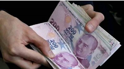 العجز التركي يتجاوز 430%.. والليرة تستمر في السقوط