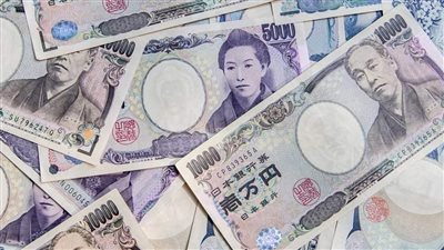 الين الياباني يحقق ارتفاعاً كبيراً.. ويتصدر العملات الأكثر ربحا