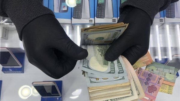 السوق السوداء تختنق..