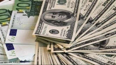 الدولار يهبط أمام اليورو إلي أدني مستوى في 9 أشهر