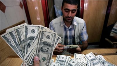  الدولار يرتفع أمام الجنيه المصري قرابة الـ 100%.. تخطى مستويات الـ 30.2 