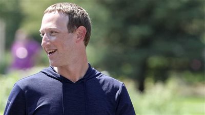 هل يدمن إنستجرام المستخدمين؟.. زوكربيرج يرد تحت القسم