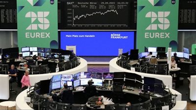 تباين أسواق الأسهم الأوروبية في ظل تهديدات الرسوم الجمركية