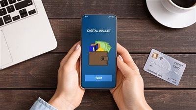 موفرة وآمنة.. مميزات المحفظة الالكترونية على تليفونك
