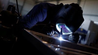 تراجع تباطؤ التصنيع الإيطالي في أغسطس