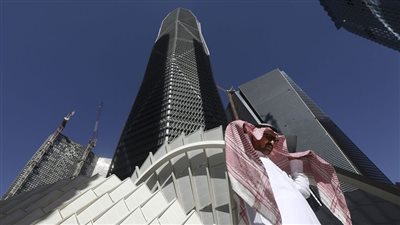 سوق الدين الخليجية تتجاوز تريليون دولار بنمو سنوي 10%