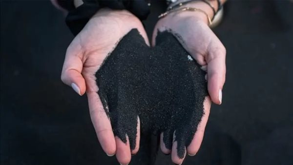 المعادن النادرة