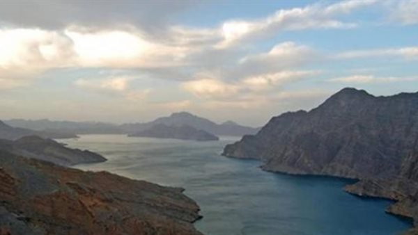 النفط يقفز مع تهديد