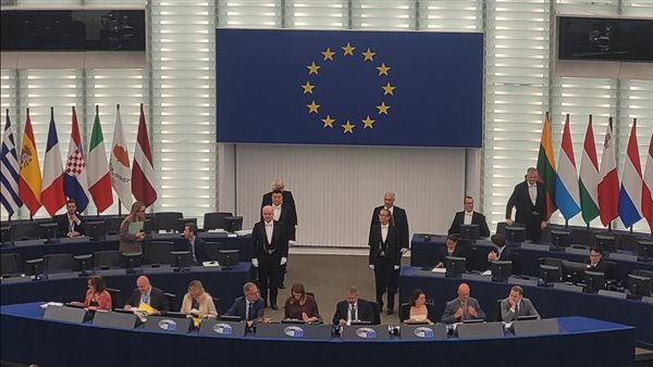 البرلمان الأوروبى