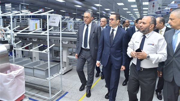وزير الاستثمار يتفقد