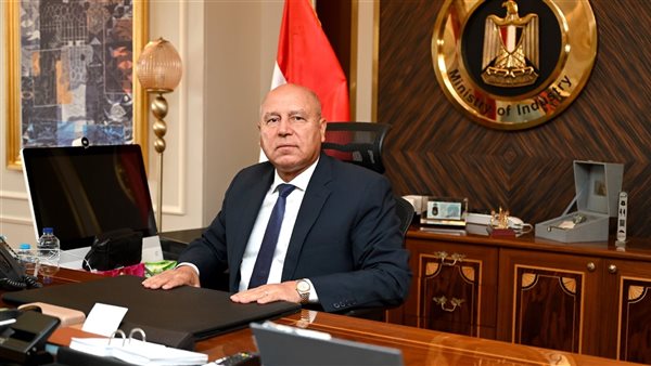 الفريق مهندس كامل