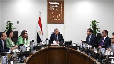 رئيس الوزراء يتابع موقف تنفيذ المشروعات والفرص الاستثمارية بمحافظة دمياط