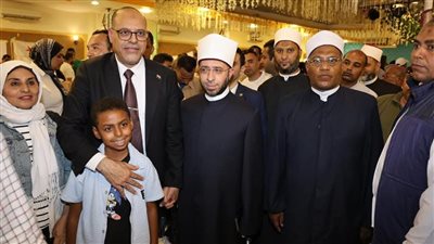  وزيرا العمل والأوقاف يفتتحان ملتقى توظيف في 