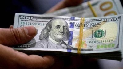 بعد عامين من التشدد.. ماذا يعني رفع القيود المفروضة على استخدام البطاقات الائتمانية بالخارج؟