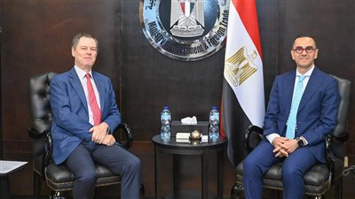 وزير الاستثمار: نسعى لتوفير مناخ استثماري جاذب وتعزيز التعاون مع الشركات الإسبانية