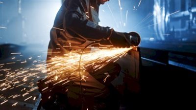 بعد تطبيق قانون العمل الجديد رسميا.. هل تزيد أجور العاملين في مصر؟