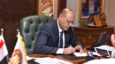 وزير العمل يوجه بمتابعة حريق مصبغة غزل بالمحلة الكبرى واتخاذ الإجراءات العاجلة