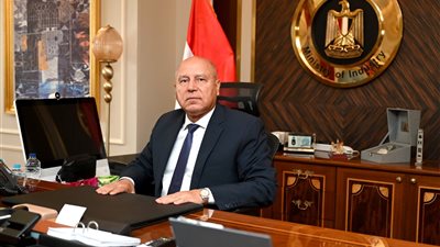 الصناعة راجعة تاني والمكن كله هيشتغل.. خطة حكومية لإعادة المصانع المتعثرة 