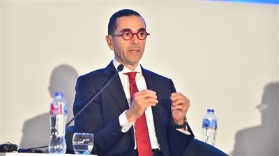 الخطيب: نسعى لتعزيز مكانة مصر كمركز إقليمي للاستثمار في الرعاية الصحية