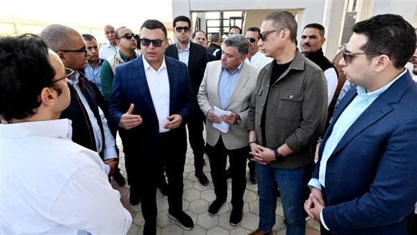 جانب من جولة وزير