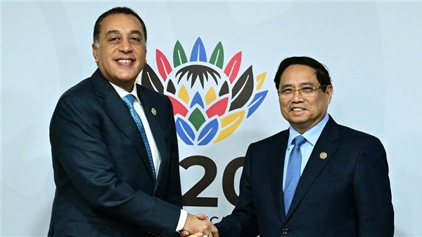 رئيس الوزراء يلتقي