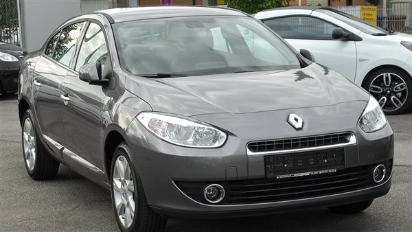 سيارة رينو فلوانس