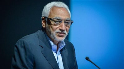 بعد تكريمه بـ نوابغ العرب.. عباس الجمل الذي وضع أسس شبكات الاتصال الحديثة