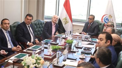 شراكات استثمارية جديدة في القطاع الصحي.. اجتماع رفيع المستوى لتطوير مدينة النيل الطبية