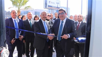 بنك التنمية الصناعية IDB يفتتح فرعه الجديد بالتجمع الخامس ضمن استراتيجيته للتطوير والتوسع