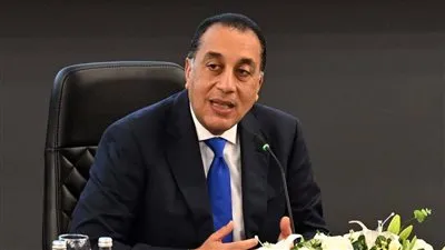 رئيس الوزراء يترأس اجتماع لجنة إدارة الأزمات المركزية