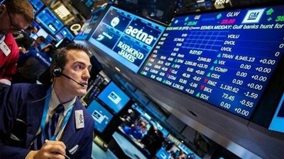 العقود الآجلة للأسهم الأمريكية تهبط بأكثر من 1.5% مع تصاعد المخاوف الإقليمية