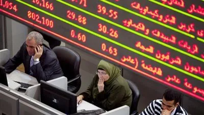 البورصة المصرية تخسر 33.9 مليار جنيه وEGX30 يتراجع  3.45% بسبب حرب إيران