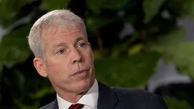 وزير الطاقة الأمريكي يكشف خطة واشنطن لبيع النفط من الاحتياطي الاستراتيجي