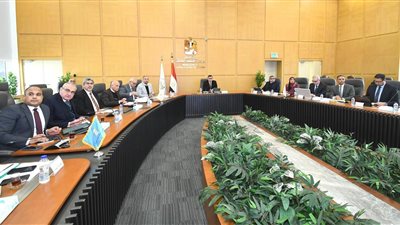 وزير الإسكان يتابع تنفيذ أكثر من 1.2 مليون وحدة سكنية بالمدن الجديدة