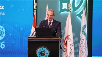 وزير الاتصالات: الذكاء الاصطناعي تكنولوجيا فارقة وقادرة على إحداث تغيير في طرق العمل والتعلم