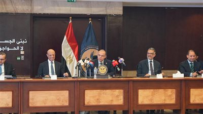 محمد فريد: لا عصا سحرية للإصلاح.. والتكنولوجيا المالية محرك تطوير الأنشطة غير المصرفية