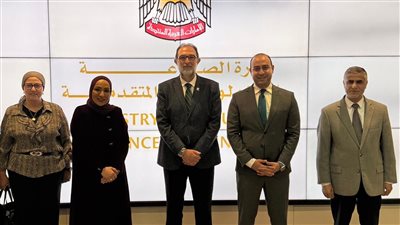 الهوبي والزرعوني يناقشان آليات إدارة الغذاء وتطوير منظومة التصنيع الغذائي المتقدم