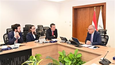 سويلم وبنك التنمية الأوروبي يناقشان تذليل العقبات وتسريع تنفيذ مشروع تحسين مياه مصرف كيتشنر